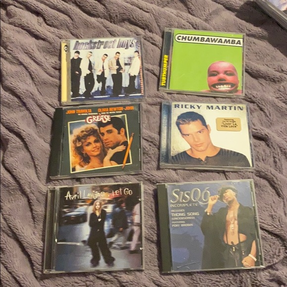 CDS - Picture 1 of 1